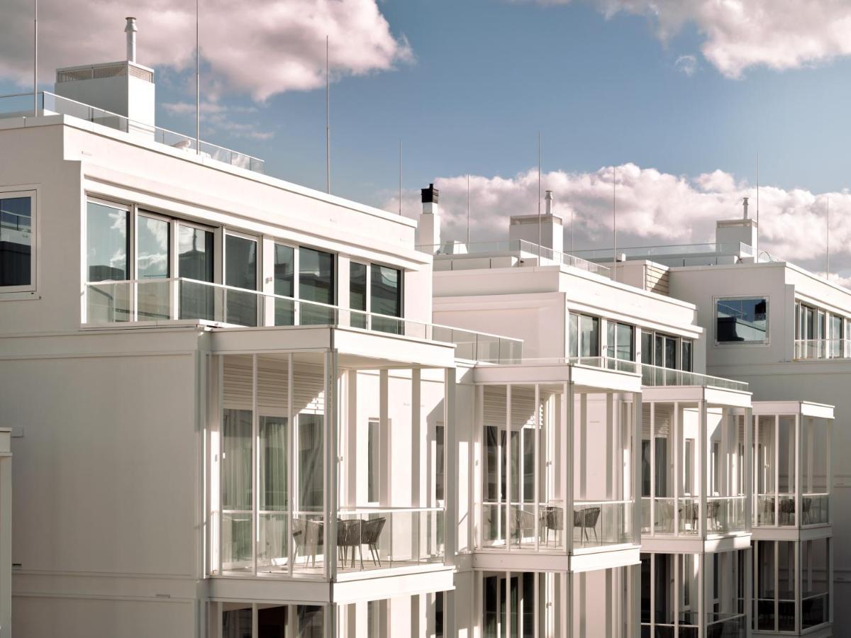 The Breeze Aparthotel Heringsdorf  Exterior foto The 1930s-built apartment block